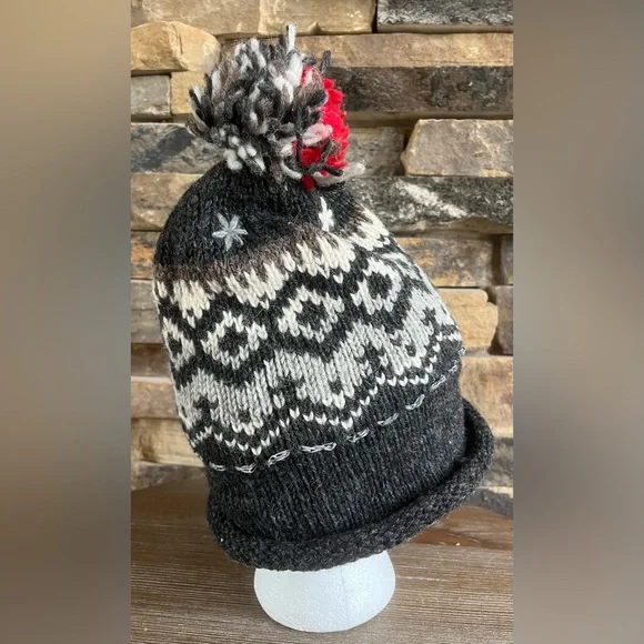 Kyber Wool Hat Pom - Picture 2 of 13